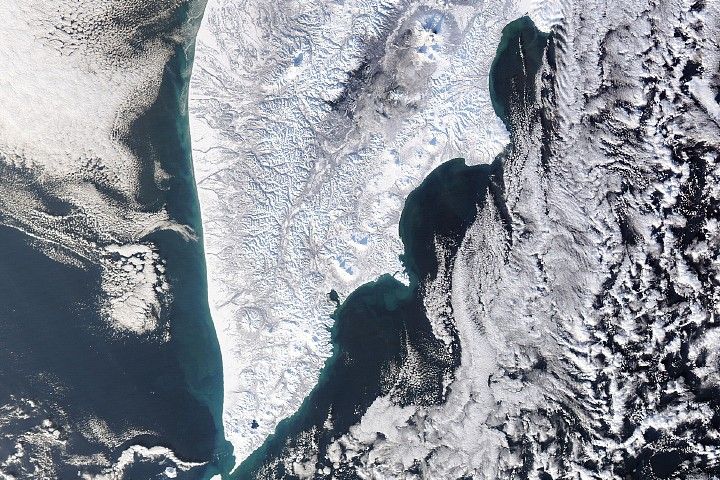 用 AI 读雪场卫星图